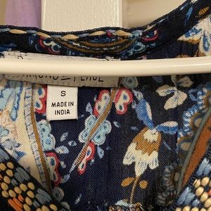 Women’s dress shirt